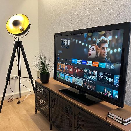 Modernes Haus Fuer 7 Gaeste 90M2 Tv Netflix Wlan Momlingen Eksteriør bilde